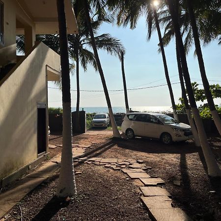 Kizhunna Rock Beach House Kannur Exterior foto